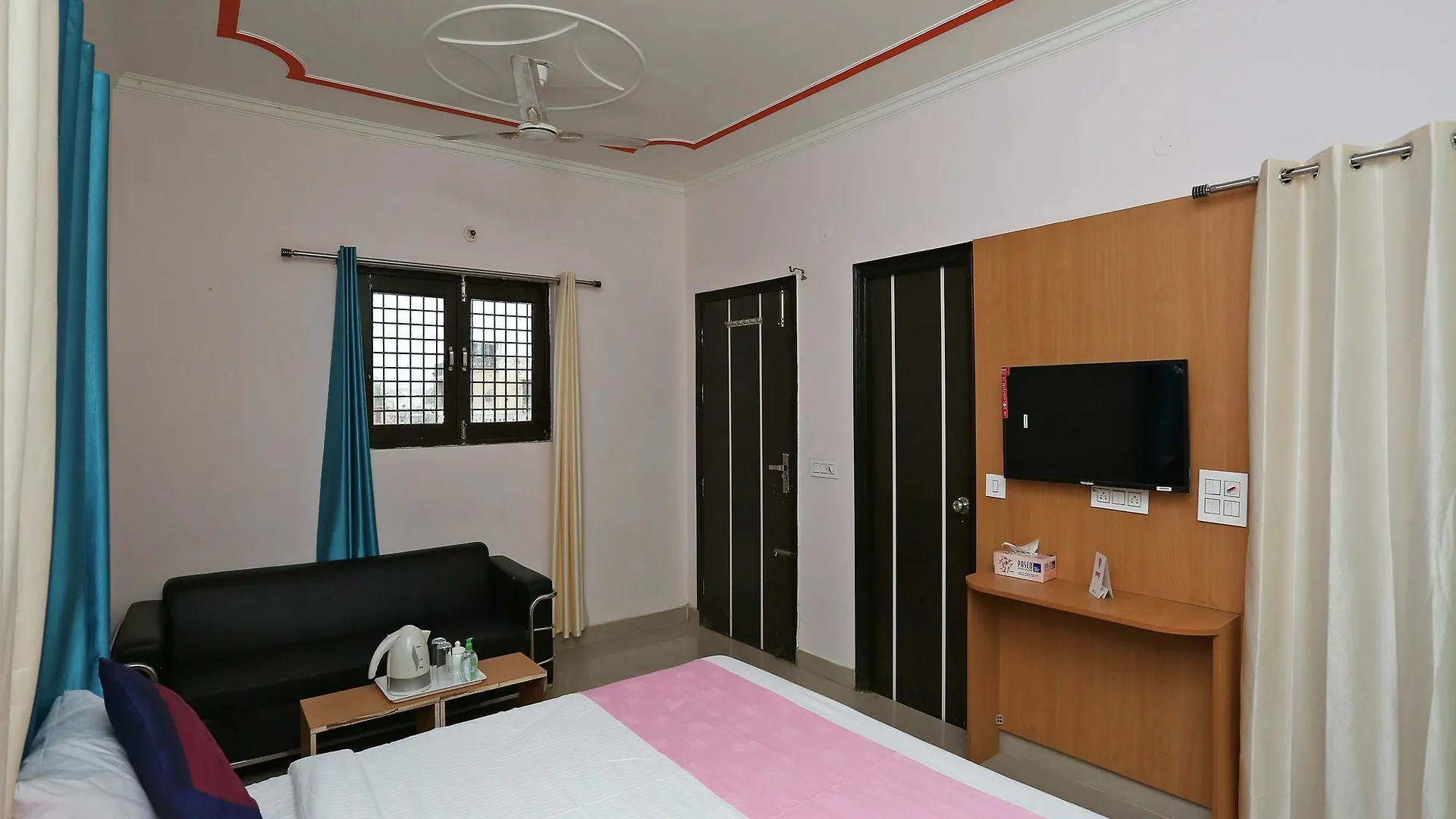 Oyo 14098 R R Homes Gurgaon
